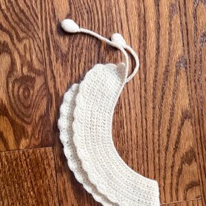 Cream Crochet Scalloped Collar